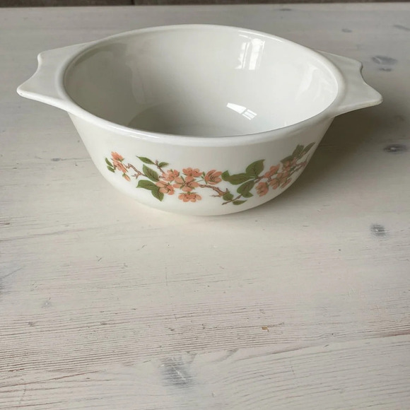 PYREX ENGLAND DISH Cherry Blossom" 6" Bowl, Milk Glass, Nesting Bowl, Vintage - Picture 1 of 6